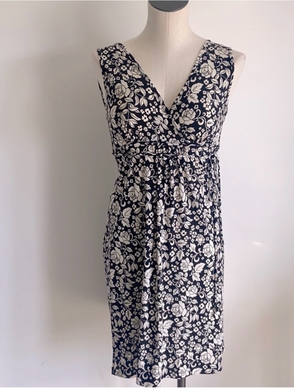 American Rag empire waist black white floral sleeveless dress small
